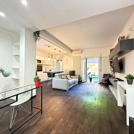 Secret Garden Apartment